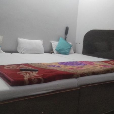 Hotel Giriraj Inn Varanasi Esterno foto